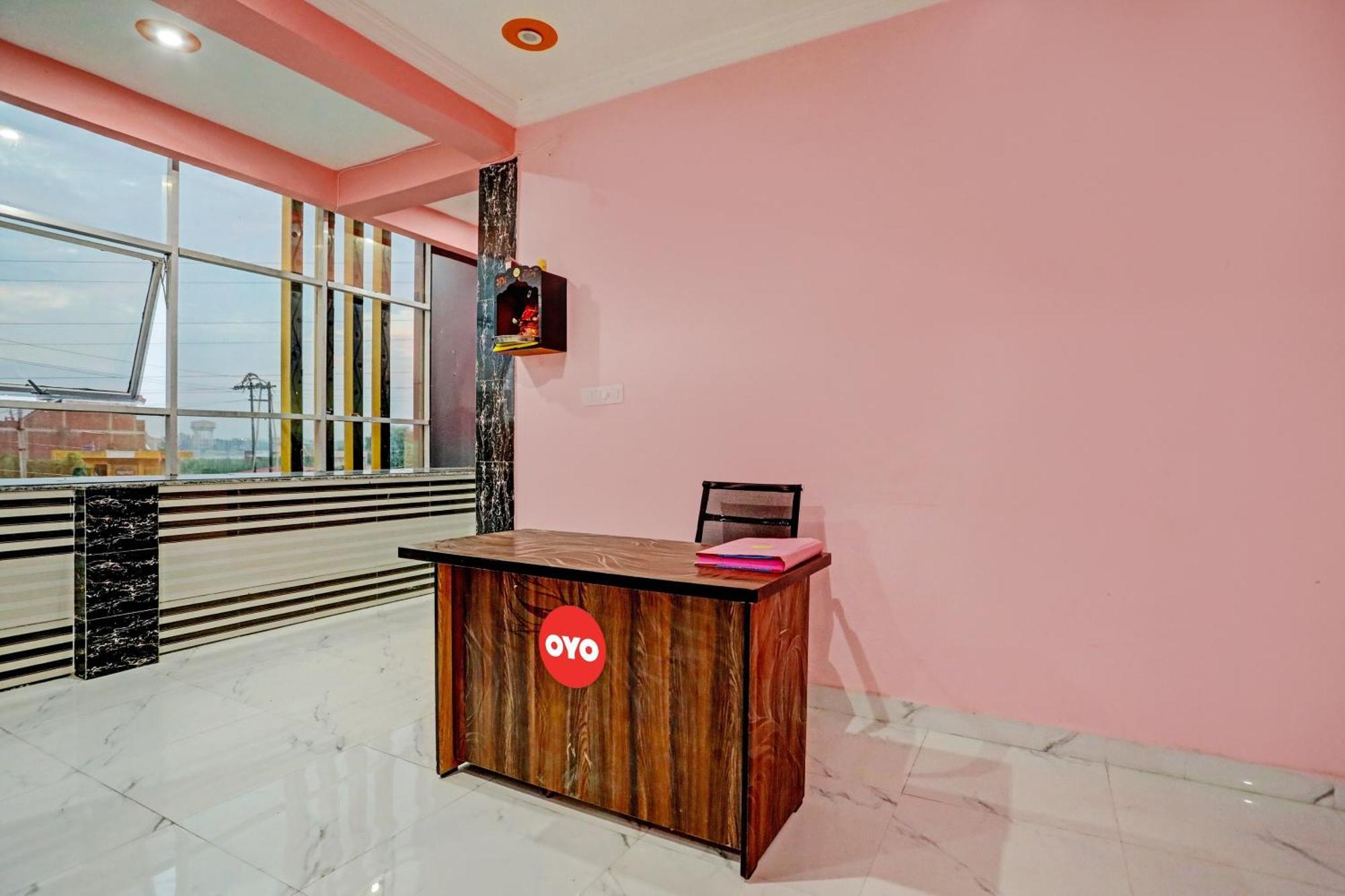 Oyo Flagship Hotel Star Inn Канпур Екстериор снимка